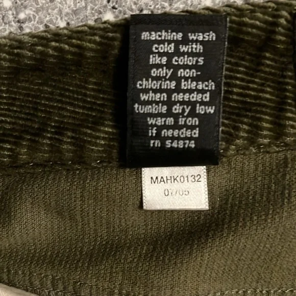 The Limited Women’s dark green or olive colored corduroy pants crew fit size 4 - Picture 8 of 10